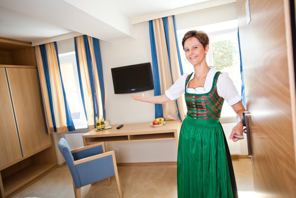 Bauernwirt Hotel Graz Room photo